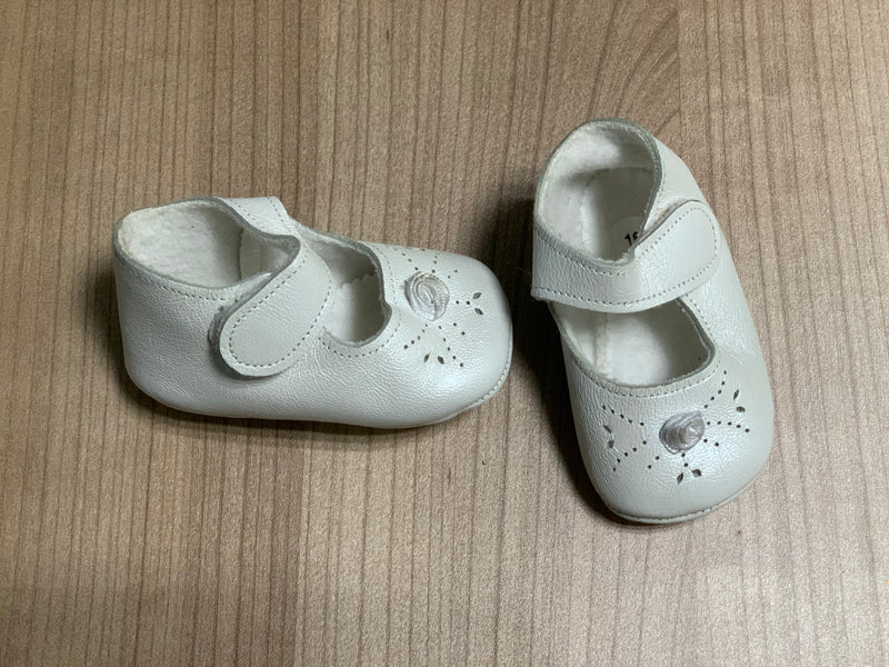 Zpatos casuales para bebes DISPONIBLE EN MALABO