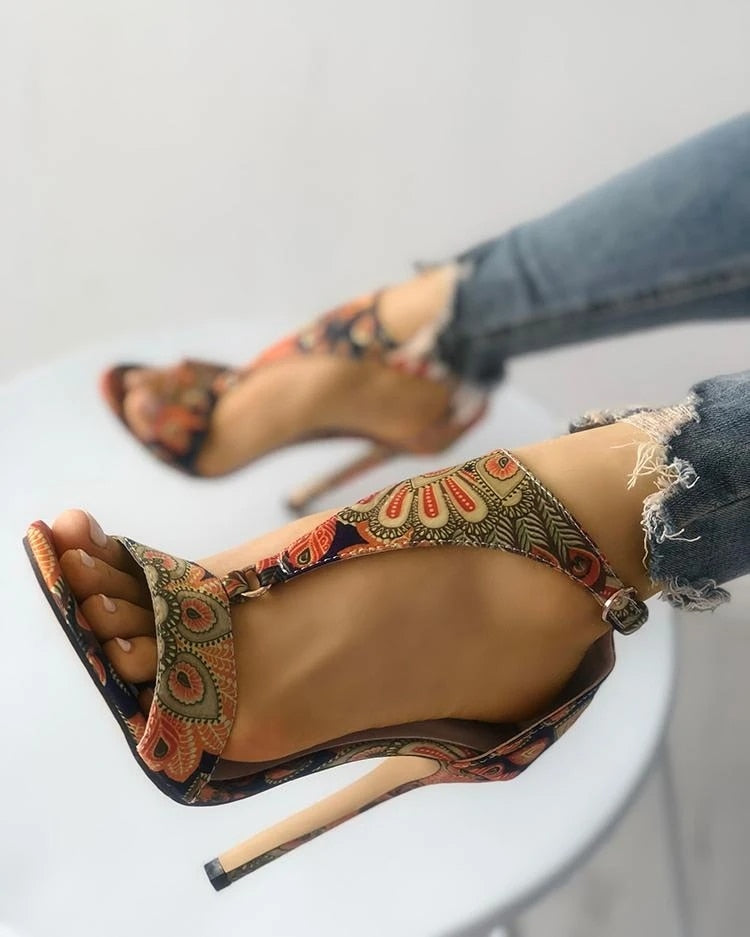 DISPONIBLES EN BATA Zapatos Tacón piel de Avestruz